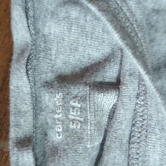 2 pairs of Carter's Christmas pajamas size 5 - Picture 3 of 5